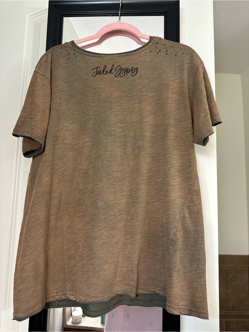 Olive Graphic Short-Sleeve Tee with Vintage Print - Picture 7 of 12